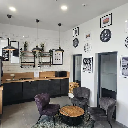 Boarding House アパートホテル 3*